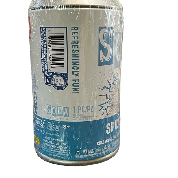 FUNKO SODA SPIDER-MAN with POSSIBLE CHASE INSIDE -
AMAZON
EXCLUSIVE - Picture 5 of 7